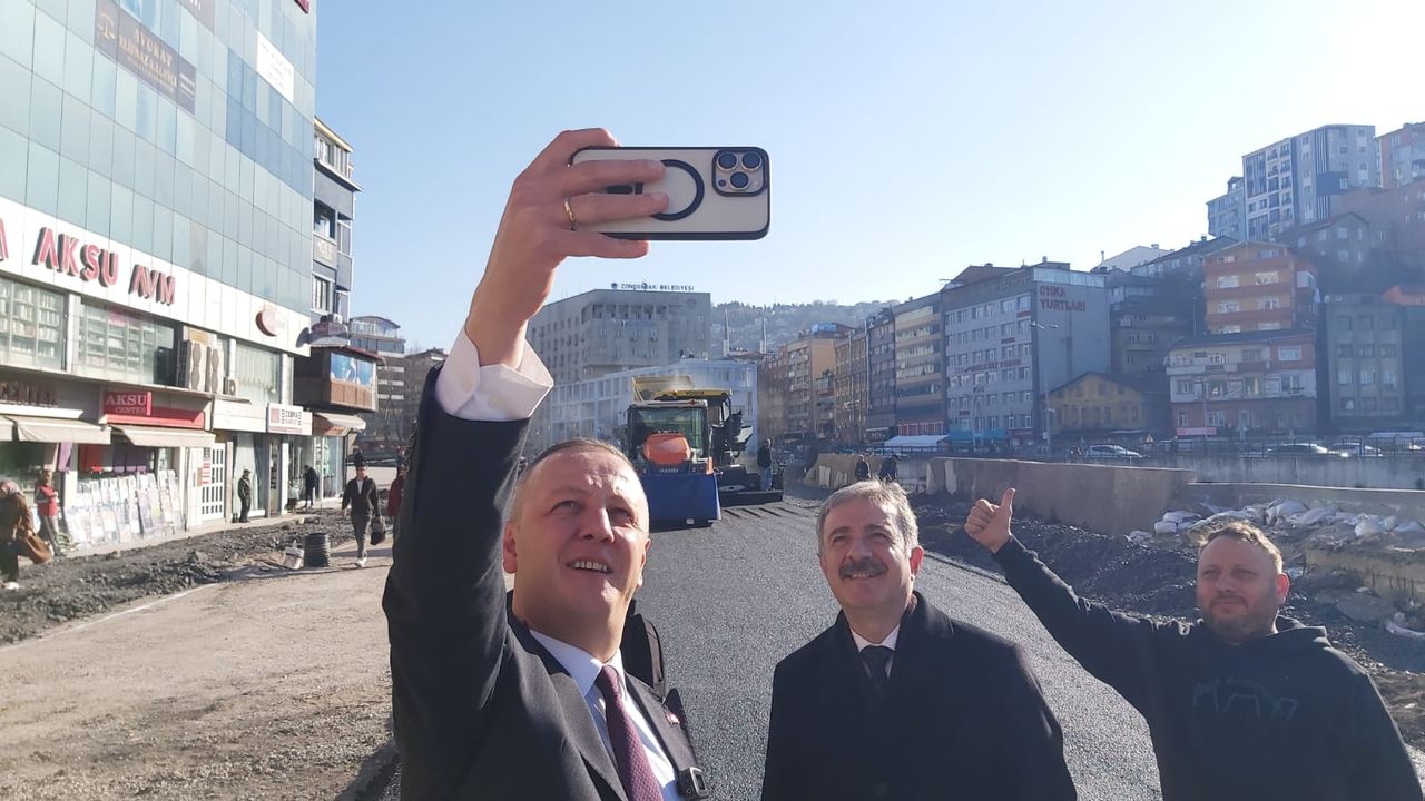 Cumhur İttifakının büyük sevinci: Selfie yaptılar