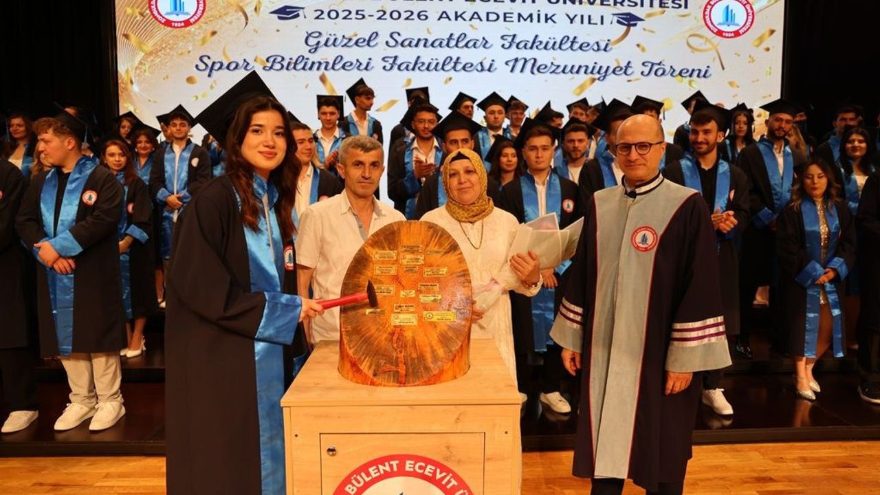 Fotoğraflı BEUN’da mezuniyet sevinci; Güzel Sanatl