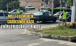 Caddede kaza! Trafik sıkıştı