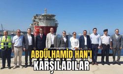 Vali Hacıbektaşoğlu ve protokol üyeleri Abdülhamid Han gemisini karşıladı