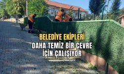 Belediye ekipleri temizlik işlerine devam ediyor