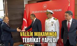 Vali Hacıbektaşoğlu’nun makamında tebrikat töreni gerçekleştirildi