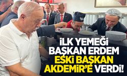 Kent Lokantasında ilk yemeği Başkan Erdem eski Başkan Akdemir’e verdi!