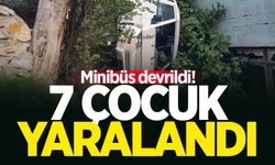 Devrilen minibüsteki 7 çocuk yaralandı