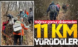 Yağmur çamur dinlemeden 11 km yürüdüler