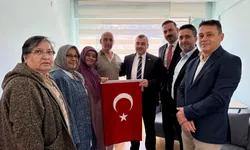 29 Ekim doğumlu Hava Yılmaz’a AK Parti teşkilatından özel kutlama