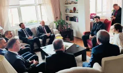 AK Parti Genel Başkan Yardımcısı Ahmet Büyükgümüş’ten Zeki Tosun’un ailesine ziyaret