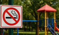 Çocuk parklarında sigara içmek yasaklanacak