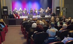 Alevi Kültür Dernekleri konseri geceye damga vurdu