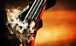 Eşine taciz iddiasıyla 72 yaşındaki adamı tüfekle vurdu