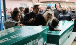 Bir annenin en zor anı… Babalarının öldürdüğü kardeşler yan yana toprağa verildi