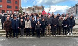 CHP Kozlu’da yeni üyelere rozetlerini taktı