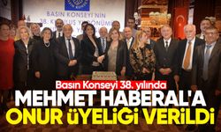 Basın Konseyi'nin 38. yılında Mehmet Haberal'a Onur Üyeliği verildi