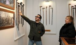 Prof. Dr. Oytun Erbaş Devrek'te kitap fuarına katıldı