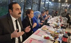 Başkan Dökmeci muhtarlarla iftarda buluştu