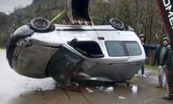 Zonguldak'ta korkutan kaza: Otomobil takla attı!