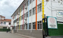 Okulda korku dolu anlar! Sınıfın tavan sıvası düştü, 3 öğrenci yaralandı