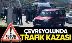 Otomobil ile Kamyonet Çarpıştı