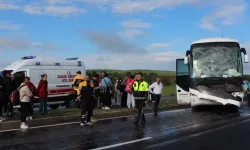 Kontrolden çıkan tur otobüsü dehşet saçtı: Çok sayıda yaralı var!