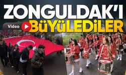 Fener Anadolu Lisesi’nden Muhteşem 19 Mayıs Yürüyüşü