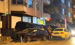Bahçelievler’de korkutan kaza: Otomobil pert oldu!