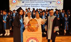 Fotoğraflı BEUN’da mezuniyet sevinci; Güzel Sanatlar ve Spor Bilimleri Fakülteleri yeni mezunlarını verdi