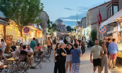 Alaçatı'da dudak uçuklatan hesap: Araba parasını bıraktılar!
