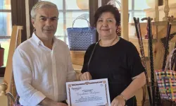 Özcan Özmekik, Baston ustalarına teşekkür belgesi verdi