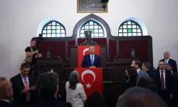 Özgür Özel, Yeni Parti’nin genel başkanı seçildi