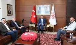 Saffet Bozkurt, Vali Hacıbektaşoğlu'nu ziyaret etti
