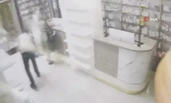 Eczanede ‘etek altı fotoğraf’ skandalı!