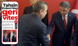 Aynı makam, farklı tavır: Tahsin Erdem bu kez protokolde herkesle tokalaştı