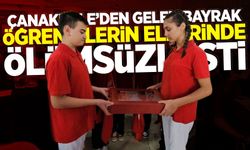 Çanakkale şehitliklerinden gelen bayrak, öğrencilerin hazırladığı rölyefte sergilendi