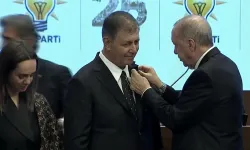 Cemil Tugay rozet töreninin ardından Cumhurbaşkanı Erdoğan'ın sözleriyle salona seslendi