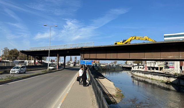 Köprüde yıkım devam ediyor: O yol kullanılmayacak!