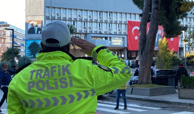 Saat 09.05: Zonguldak’ta hayat durdu!