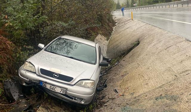 İlçede  kaza:  Motosiklet ile  otomobil çarpıştı