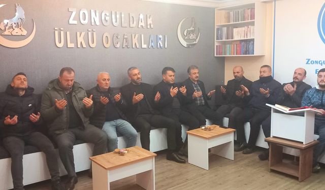 Zonguldak Ülkü Ocakları ‘Seyid Ahmet Arsavi’yi unutmadı!