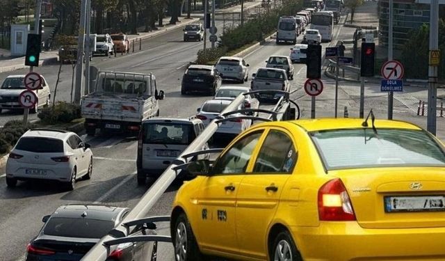 Akıllara durgunluk veren olay:”Taksiciyi önce dövdüler sonra gasp ettiler!”