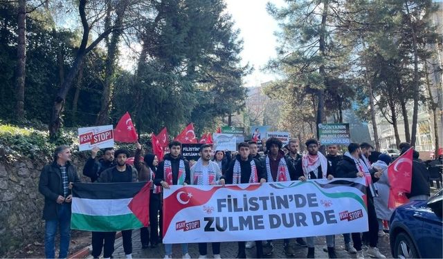 ÜNİAK'dan İsrail'e tepki yürüyüşü