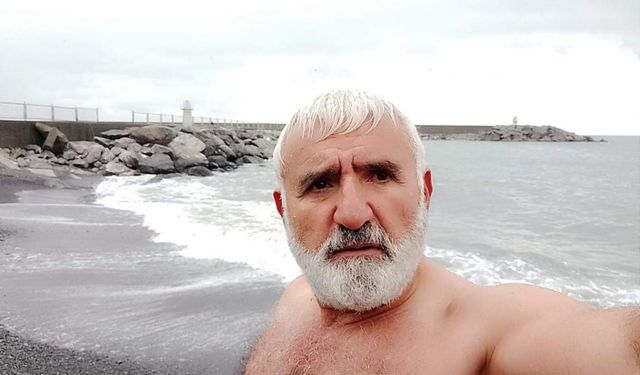 Hava soğuk deniz buz gibi ama o sınır tanımadı!