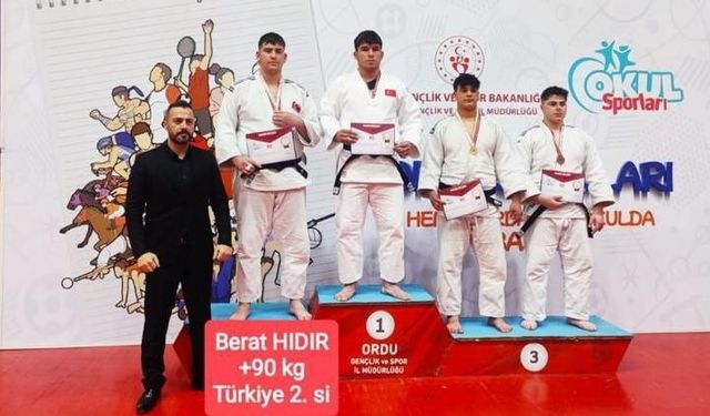 Alkışlar Zonguldaklı öğrenciye: Judo finalinde Türkiye ikincisi oldu