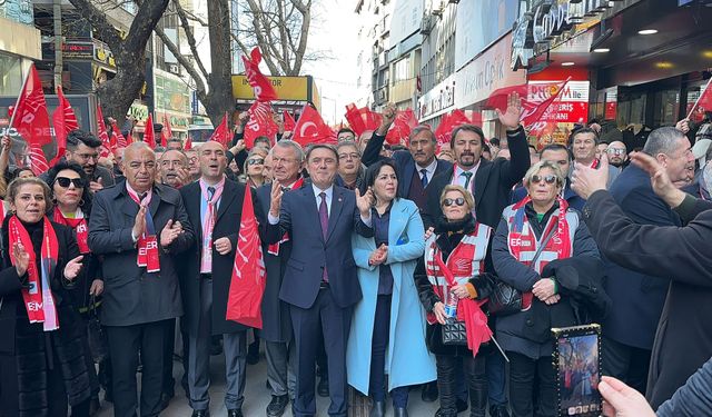 CHP’de seçim çalışmaları büyük yürüyüşle başladı!