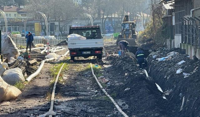 Köprüdeki içme suyu hattı taşınıyor