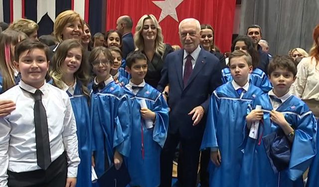 BÜ Özel Ayşeabla Koleji İlköğretim Öğrencileri Mezuniyet Coşkusuna Prof. Haberal da Ortak Oldu