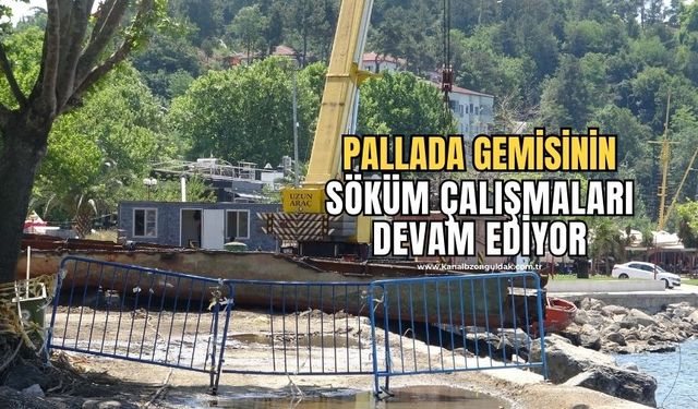 Fırtınada ikiye bölünen Pallada  Gemisi'nin  söküm işlemleri sürüyor