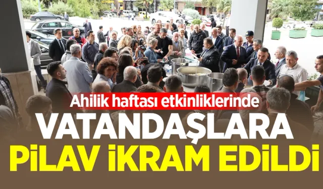 Ahilik etkinlikleri kapsamında pilav dağıtıldı