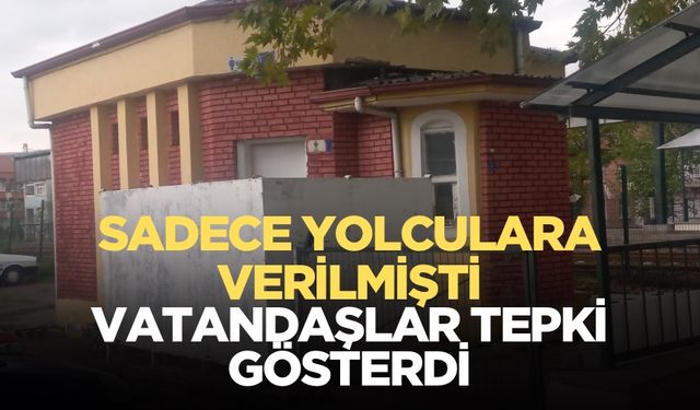 TCDD'ye ait umumi tuvaletin sadece yolculara tahsis edilmesine tepki