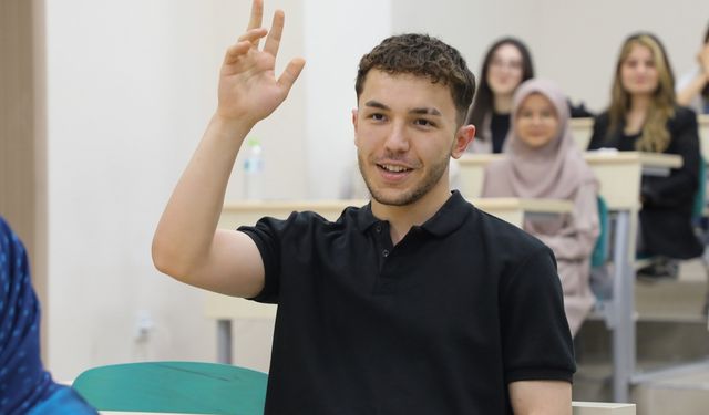 BARÜ-ebilge tercih modülüyle aday öğrencilerin yanında
