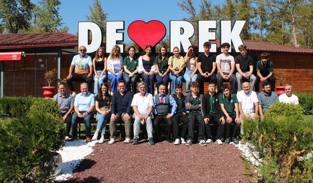 Baston Park, Kültürel Zenginlikleriyle Misafirlerini Büyülüyor